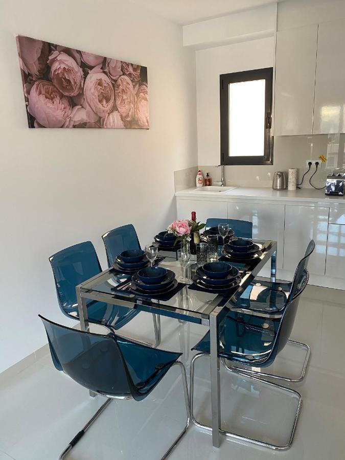 Torre De La Horadada Apartment Near Beach Pilar de la Horadada Bagian luar foto